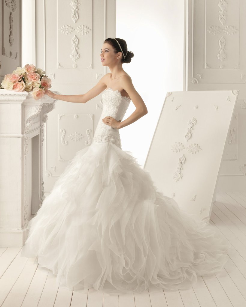 Xu hướng váy cưới 3D  Điểm nhấn lộng lẫy cho cô dâu trong ngày trọng đại   Claris