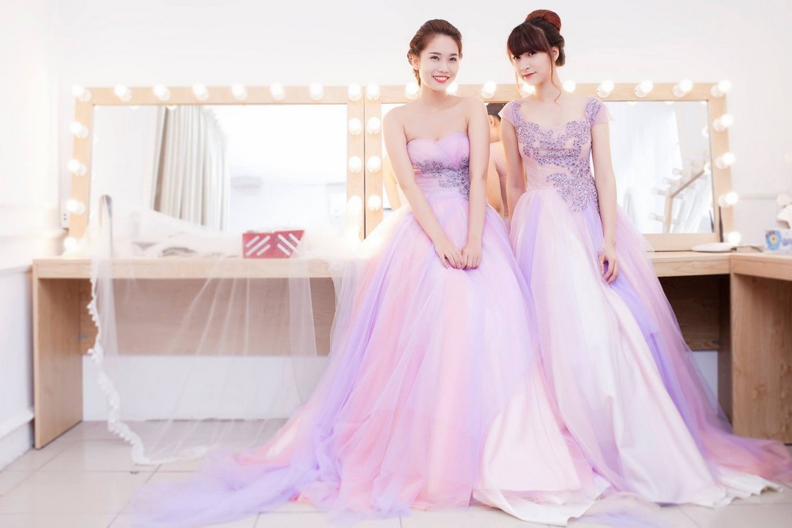 Lưu ý khi chọn váy cưới đi bàn đơn giản cho cô dâu | Diễn đàn GVN