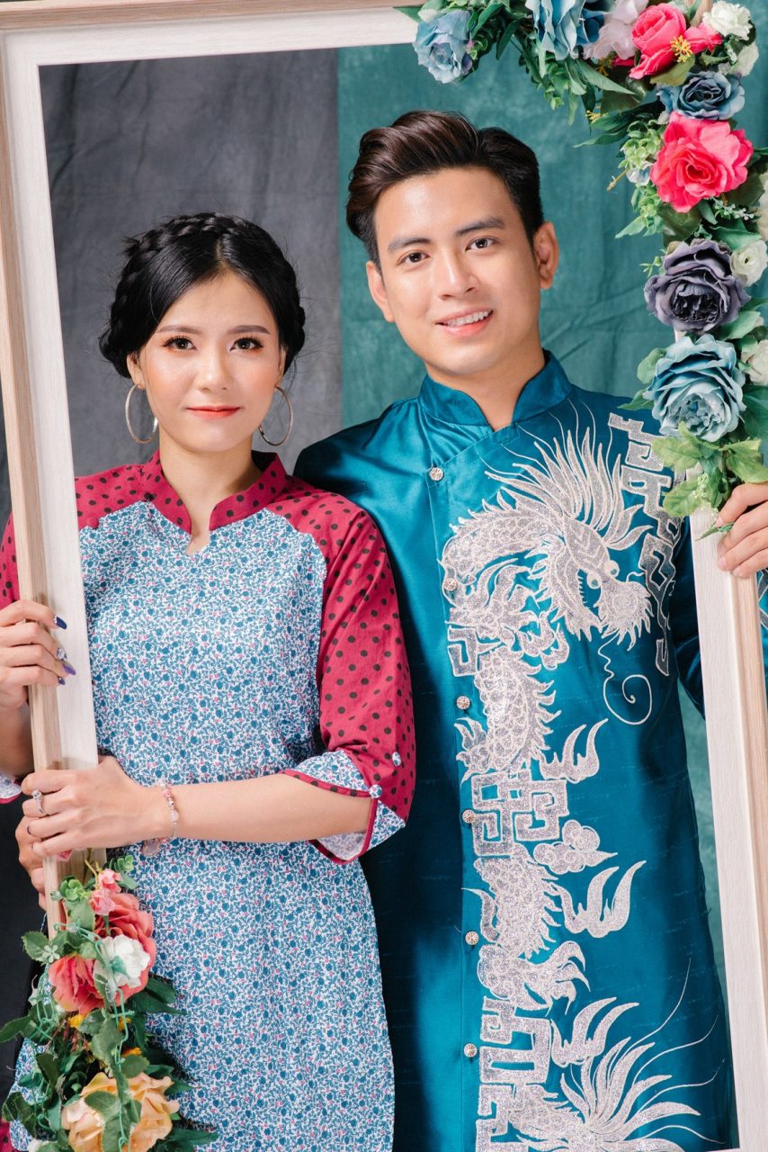 Áo dài khăn đóng màu xanh lam